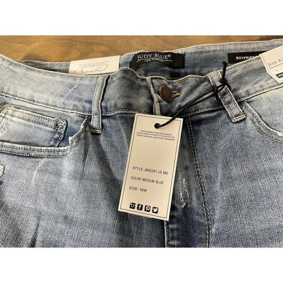 Judy Blue High Rise 16W Light Wash Stretch Denim Women’s Boyfriend Fit Jeans - Picture 5 of 13